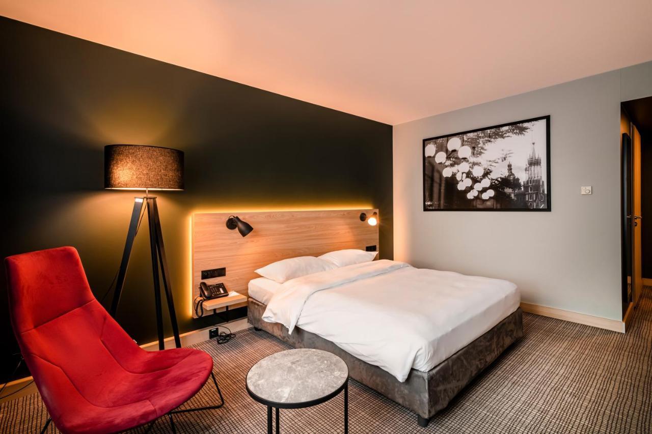 Standard Room,1545586177:JPEG