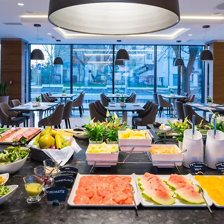 Q Hotel Plus Krakow-2
